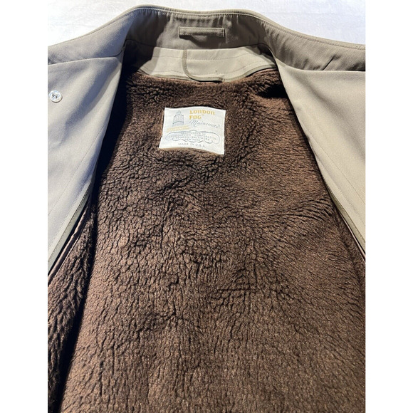 Vintage London Fog Mens 40L Khaki Tan Full Length Trench All Weather Rain Coat - Picture 9 of 15